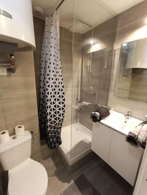Appartement Tout Equipe 2 A 4 Couchages St Charles Marseille Exteriör bild