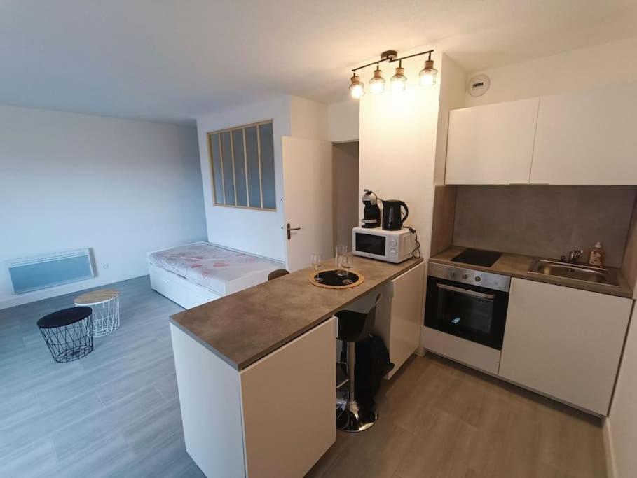 Appartement Tout Equipe 2 A 4 Couchages St Charles Marseille Exteriör bild