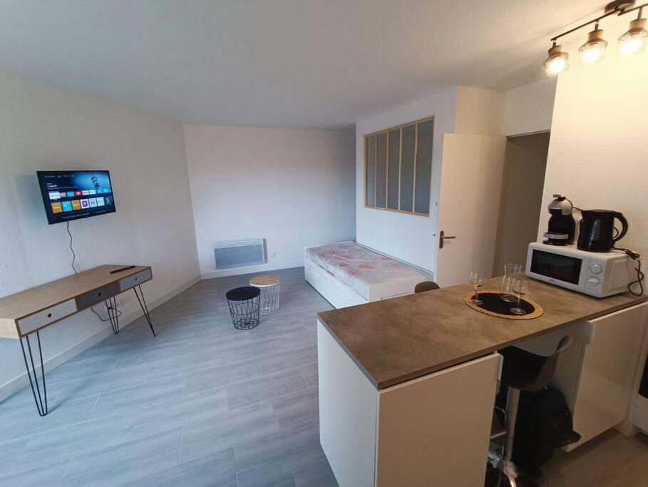 Appartement Tout Equipe 2 A 4 Couchages St Charles Marseille Exteriör bild